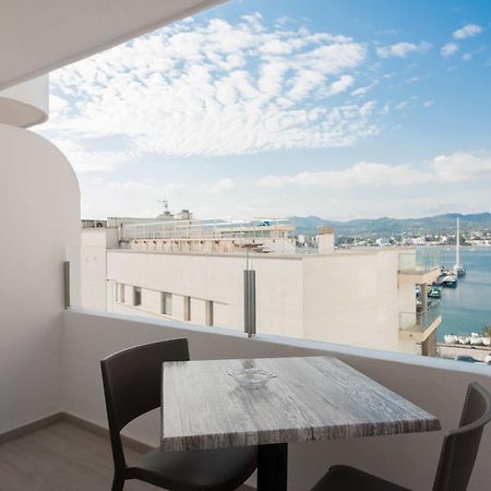 Apartamentos Los Angeles Сан-Антонио-Абад Экстерьер фото