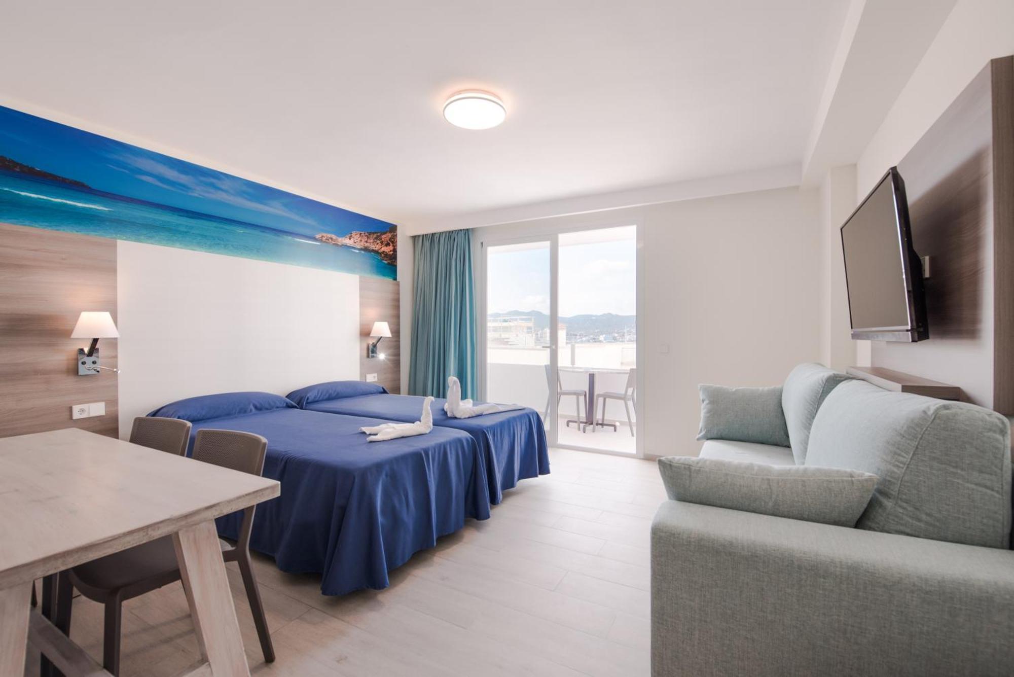 Apartamentos Los Angeles Сан-Антонио-Абад Экстерьер фото