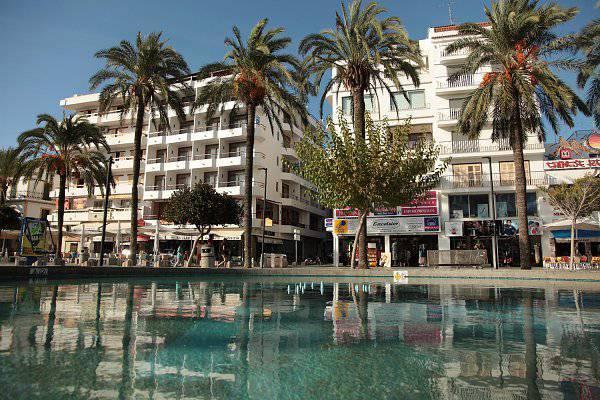 Apartamentos Los Angeles Сан-Антонио-Абад Экстерьер фото